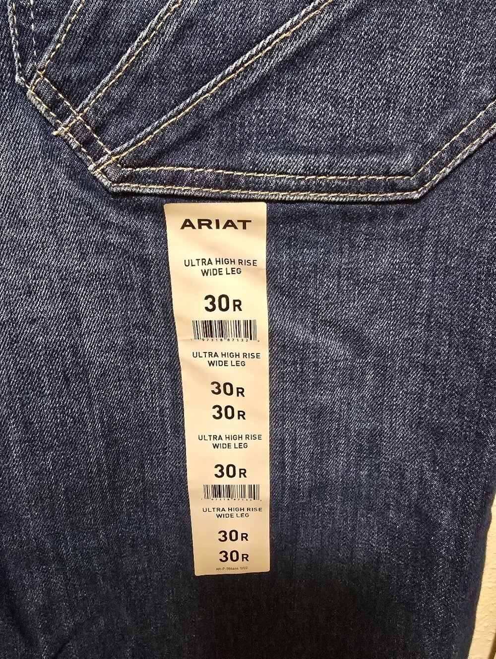 Ariat High-Rise Wide Leg Jeans in Dark Blue - Picture 3 of 5